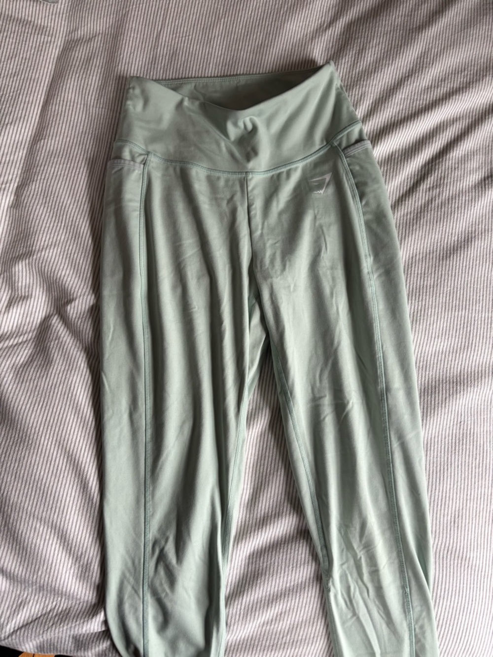 Gymshark High-Waist Pocket Leggings in Sage - Picture 4 of 5